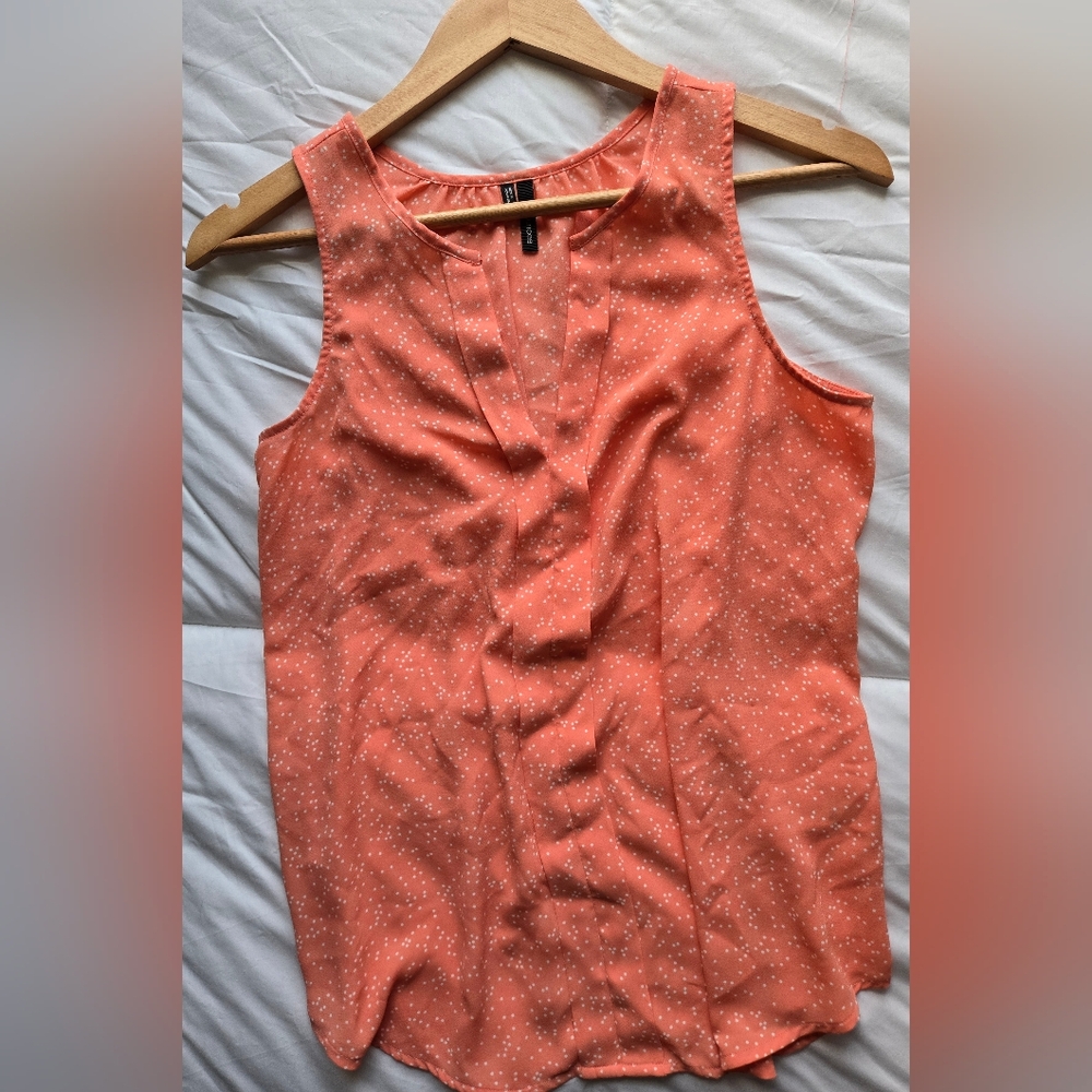 Maurices Peach Sleeveless Blouse with White Dots